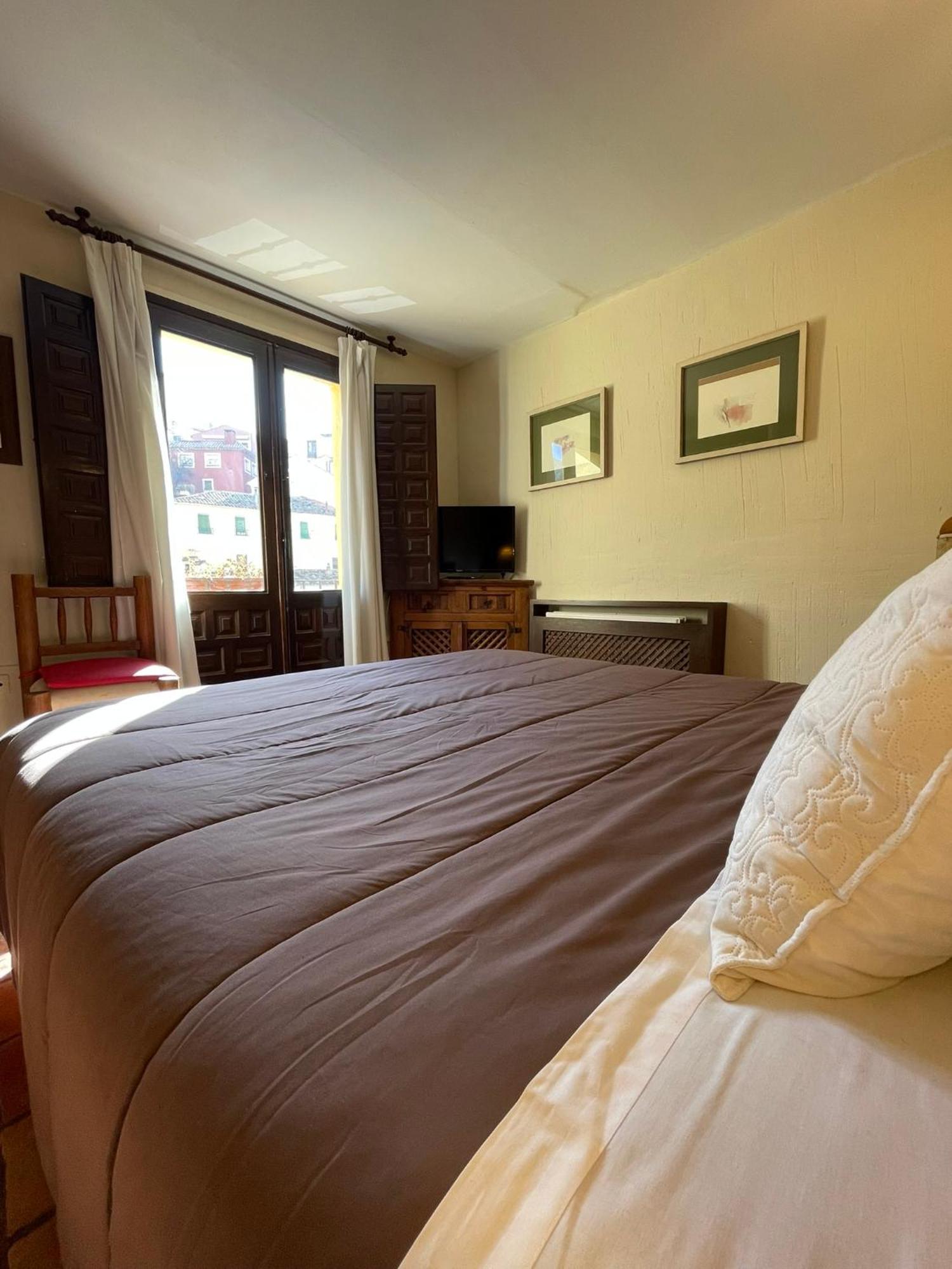 Hostal Posada Huecar Куенка Екстериор снимка