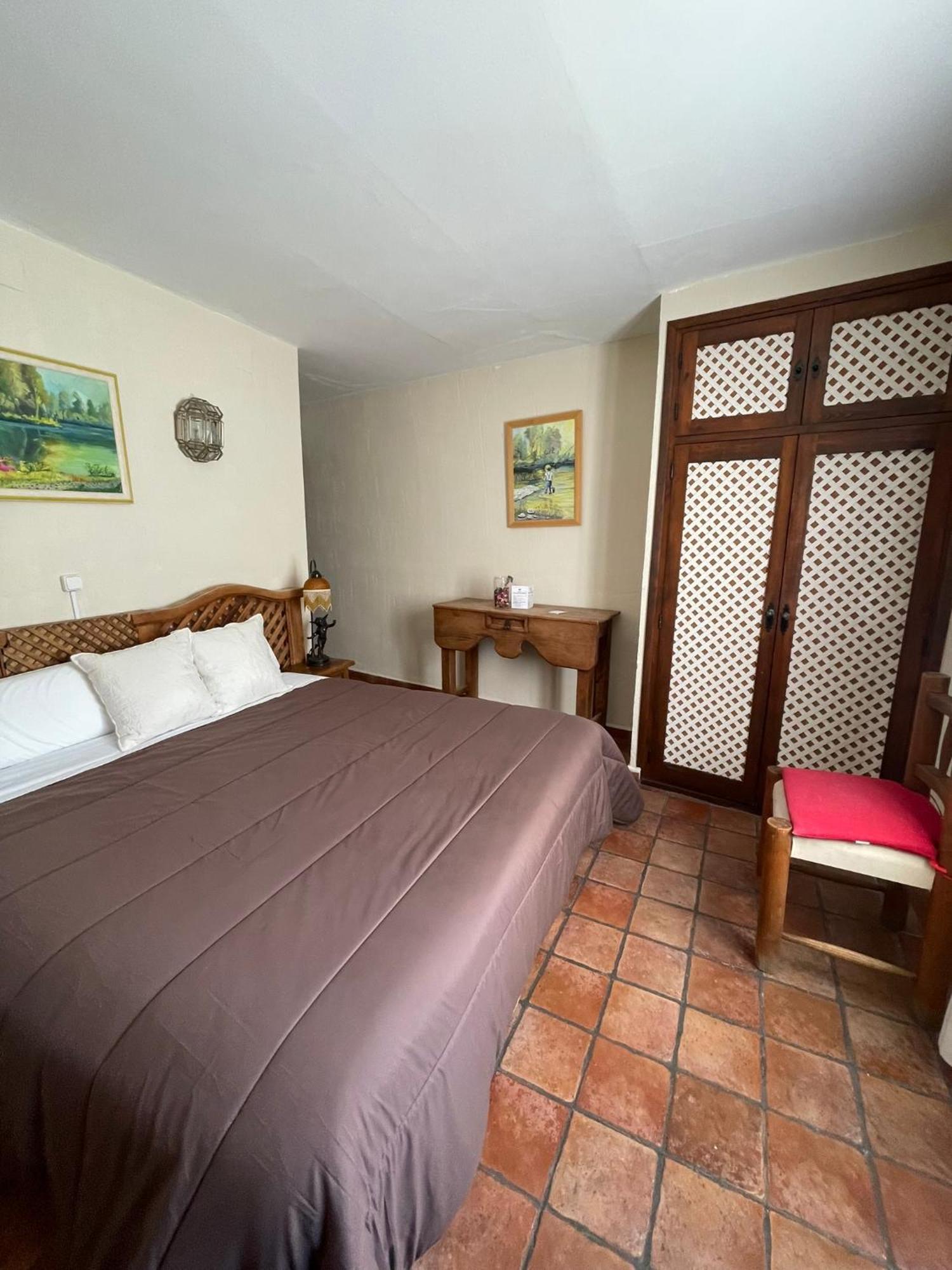 Hostal Posada Huecar Куенка Екстериор снимка