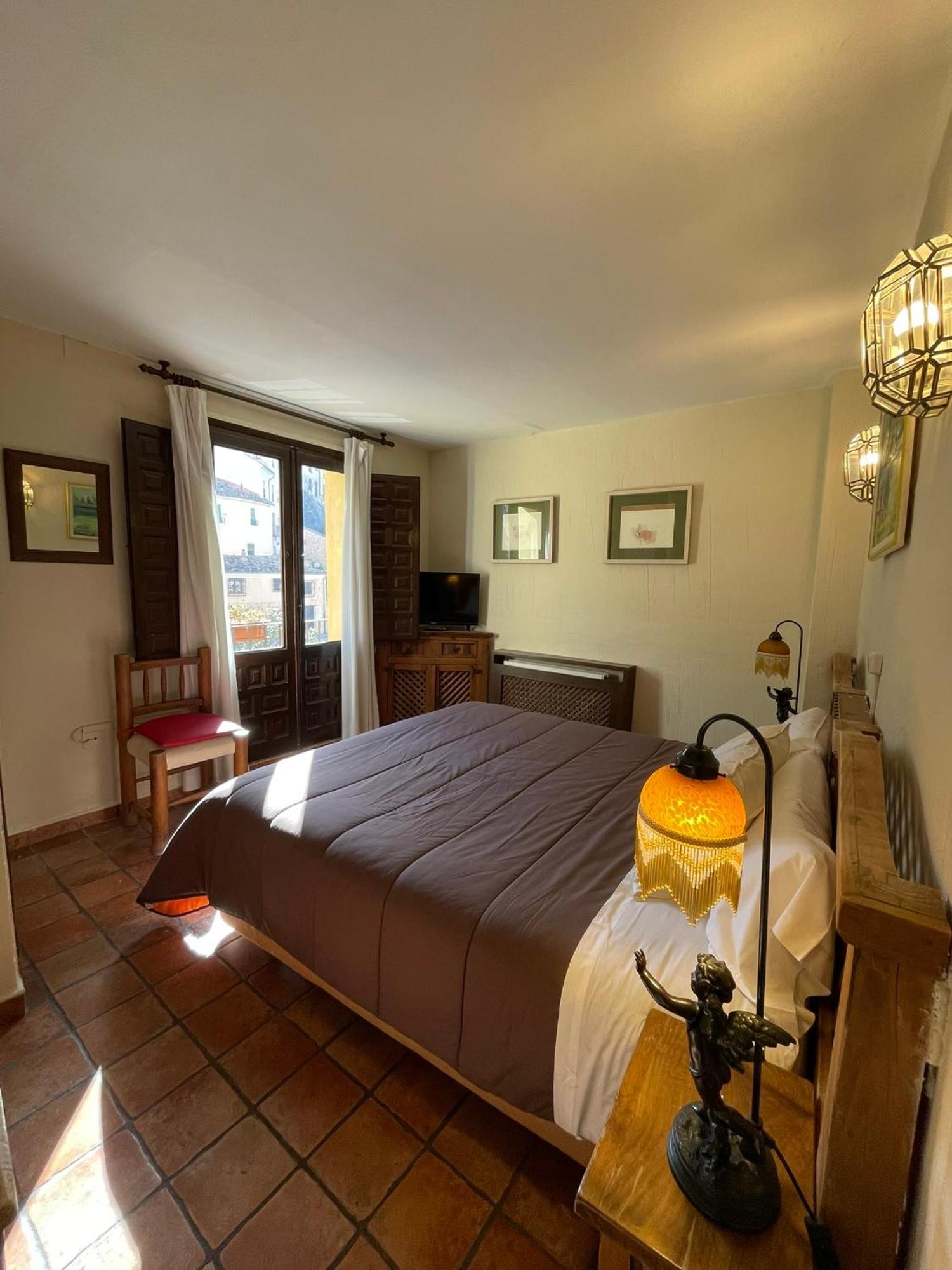 Hostal Posada Huecar Куенка Екстериор снимка