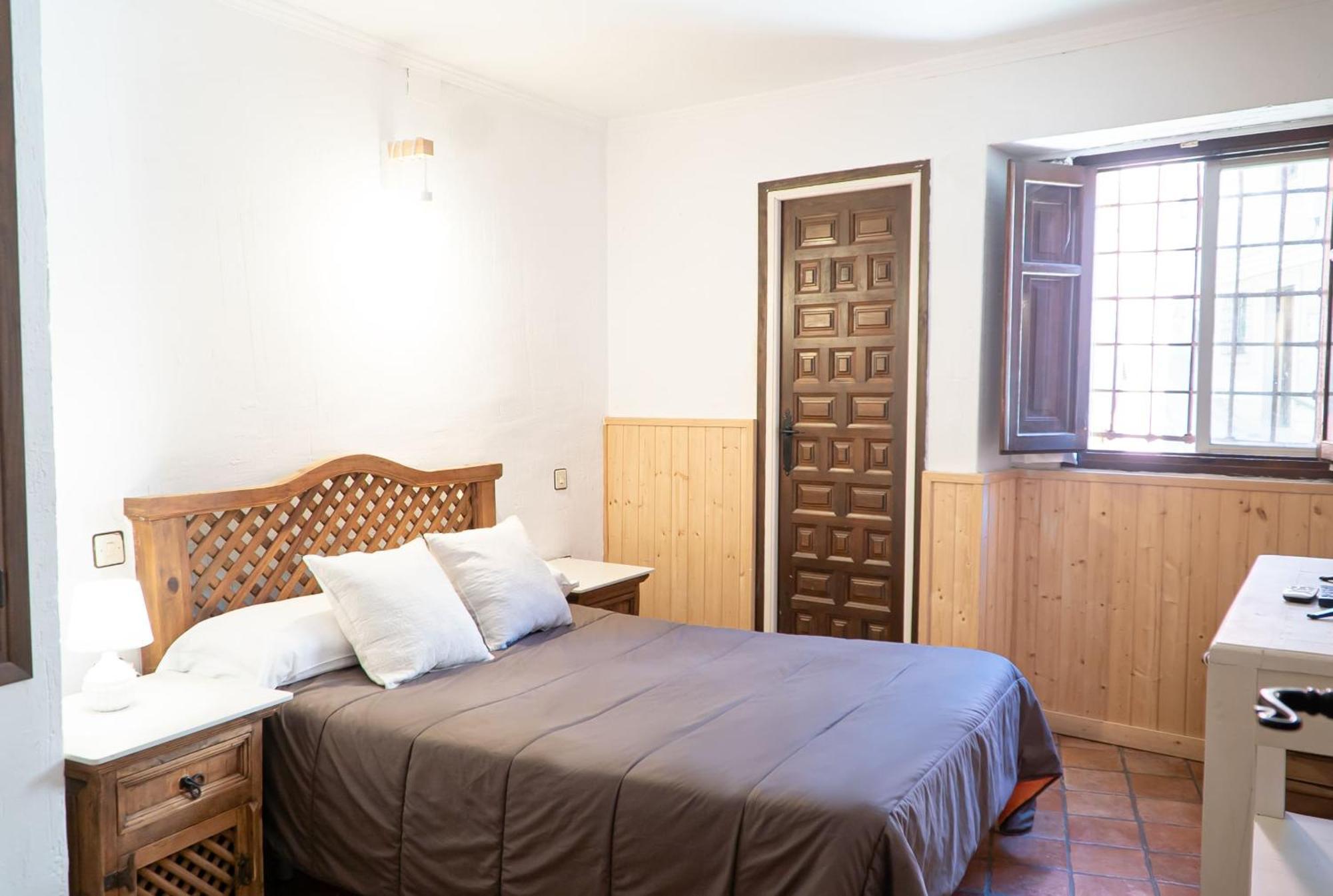 Hostal Posada Huecar Куенка Екстериор снимка